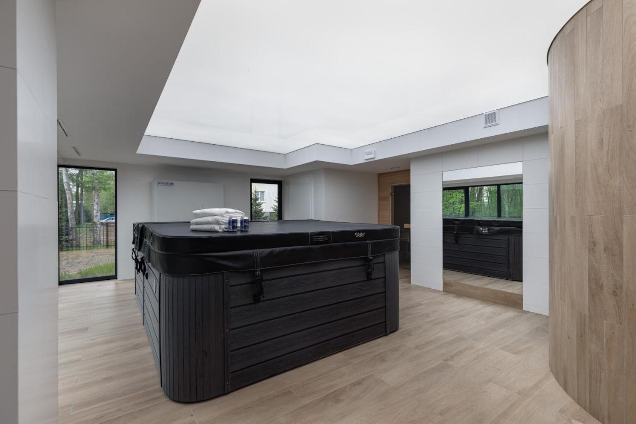 Luxurious Little Laguna Apartments Spa & Gym By Renters Prestige เมียนซีวอเจีย ภายนอก รูปภาพ