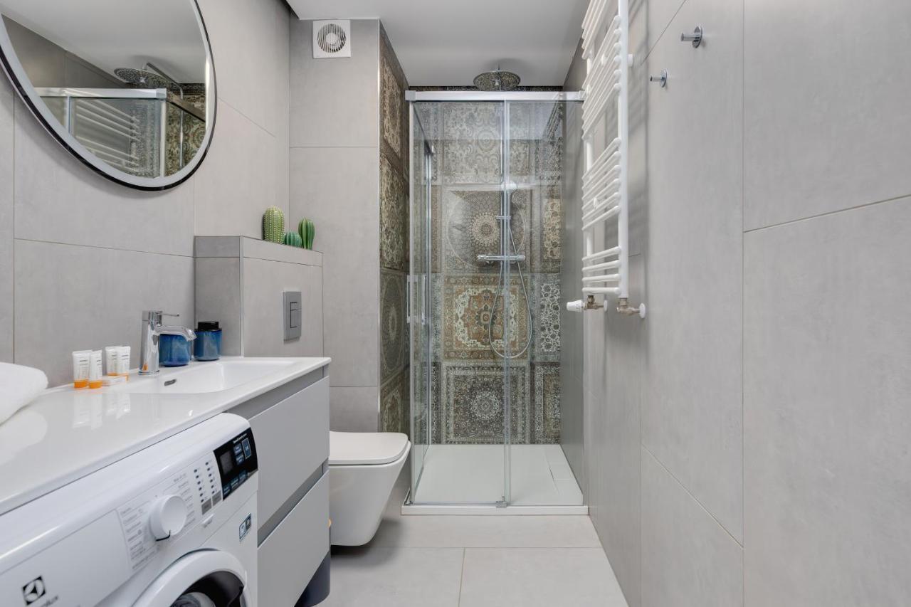 Luxurious Little Laguna Apartments Spa & Gym By Renters Prestige เมียนซีวอเจีย ภายนอก รูปภาพ